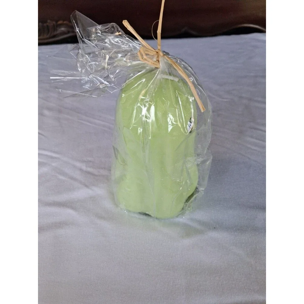 Halloween Decorative Green Ghost Soy Wax Candle NEW In Package